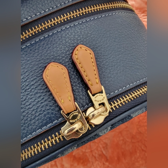 Coach Court Backpack In Signature Denim - Picture 5 of 9